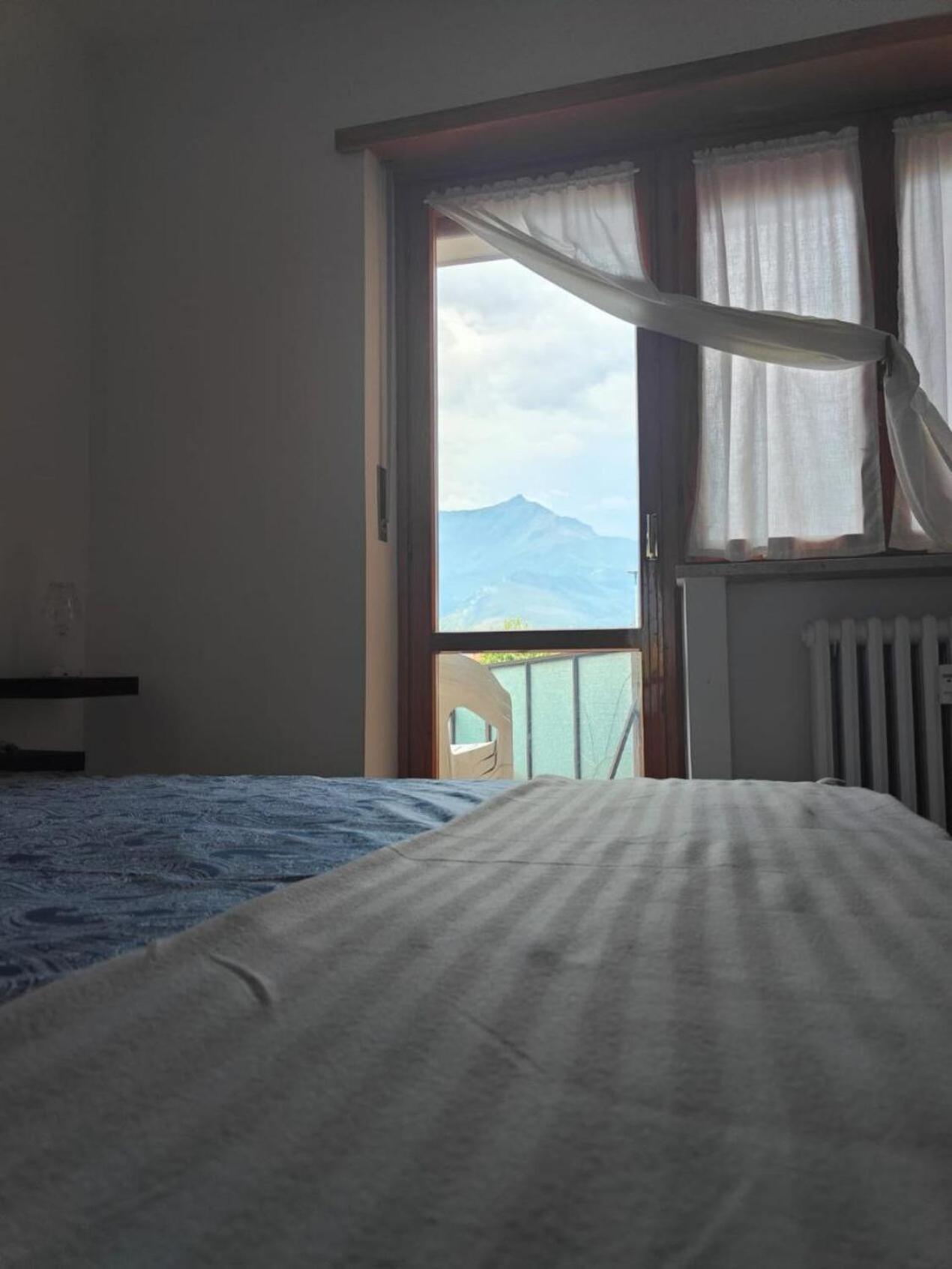 Casa Con Terrazzo E Vista Διαμέρισμα Chiomonte Εξωτερικό φωτογραφία