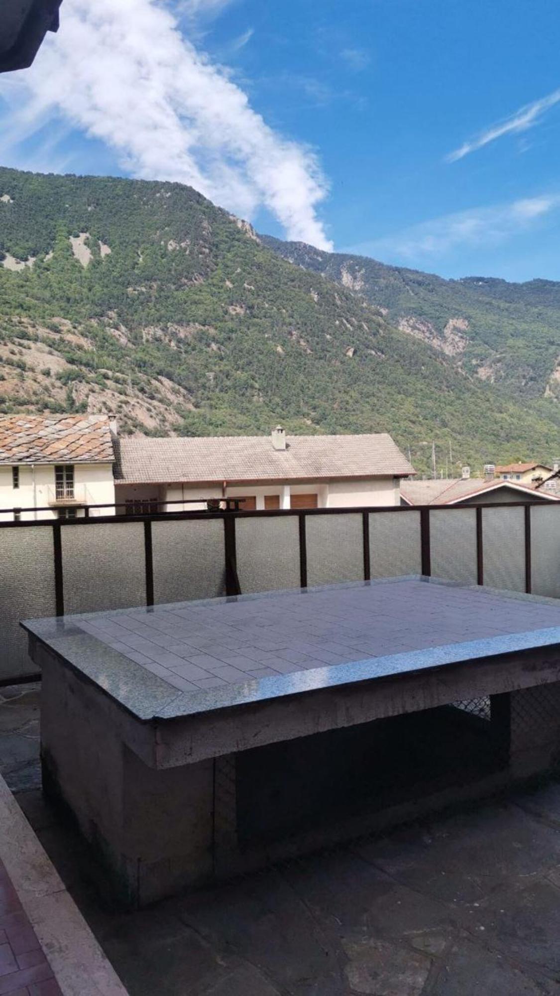 Casa Con Terrazzo E Vista Διαμέρισμα Chiomonte Εξωτερικό φωτογραφία